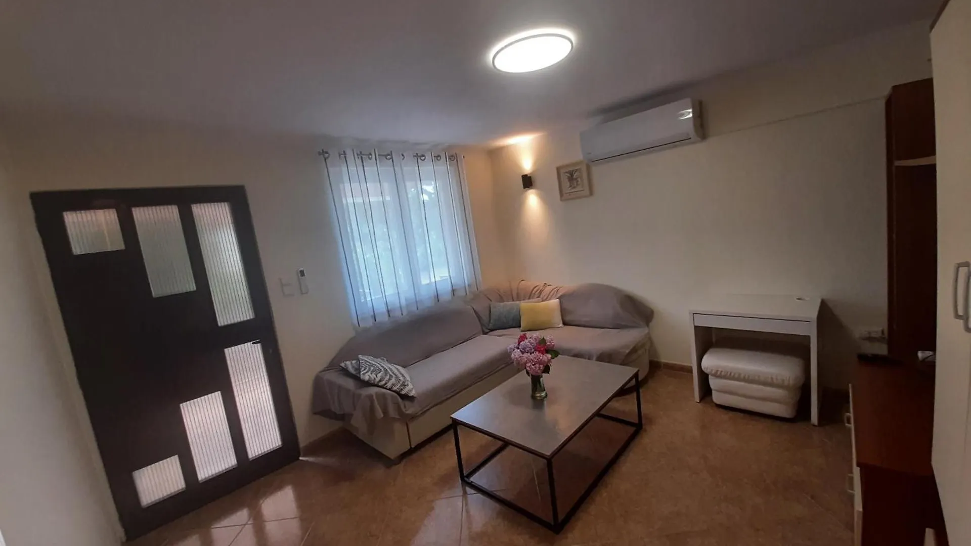 Apartment Apartman Vito Milohnici